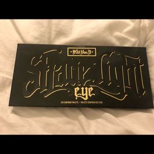 Kat Von D Shade and Light EYE Pallet